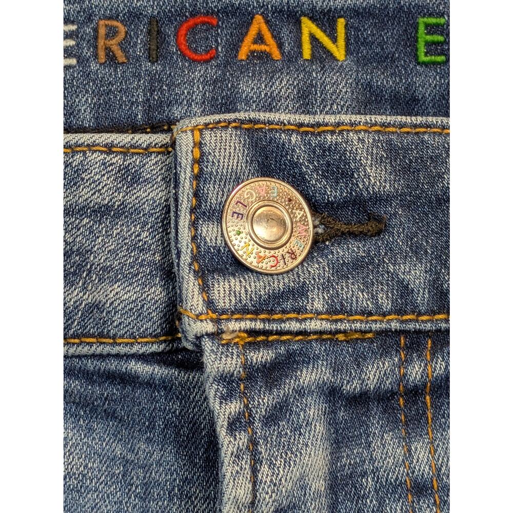 American Eagle Cut Offs Women's Size 2 Blue Distressed Rainbow Label (0570)